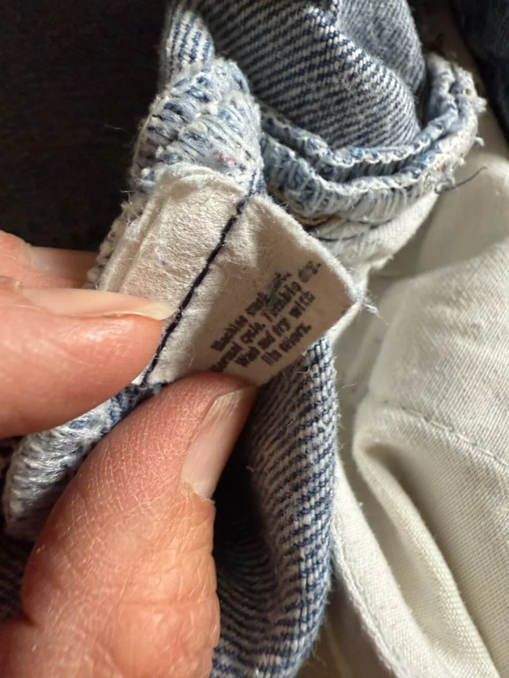 Vintage Levi’s 501 Jeans 18501‑0115 Straight Leg – Button Fly - Picture 6 of 11